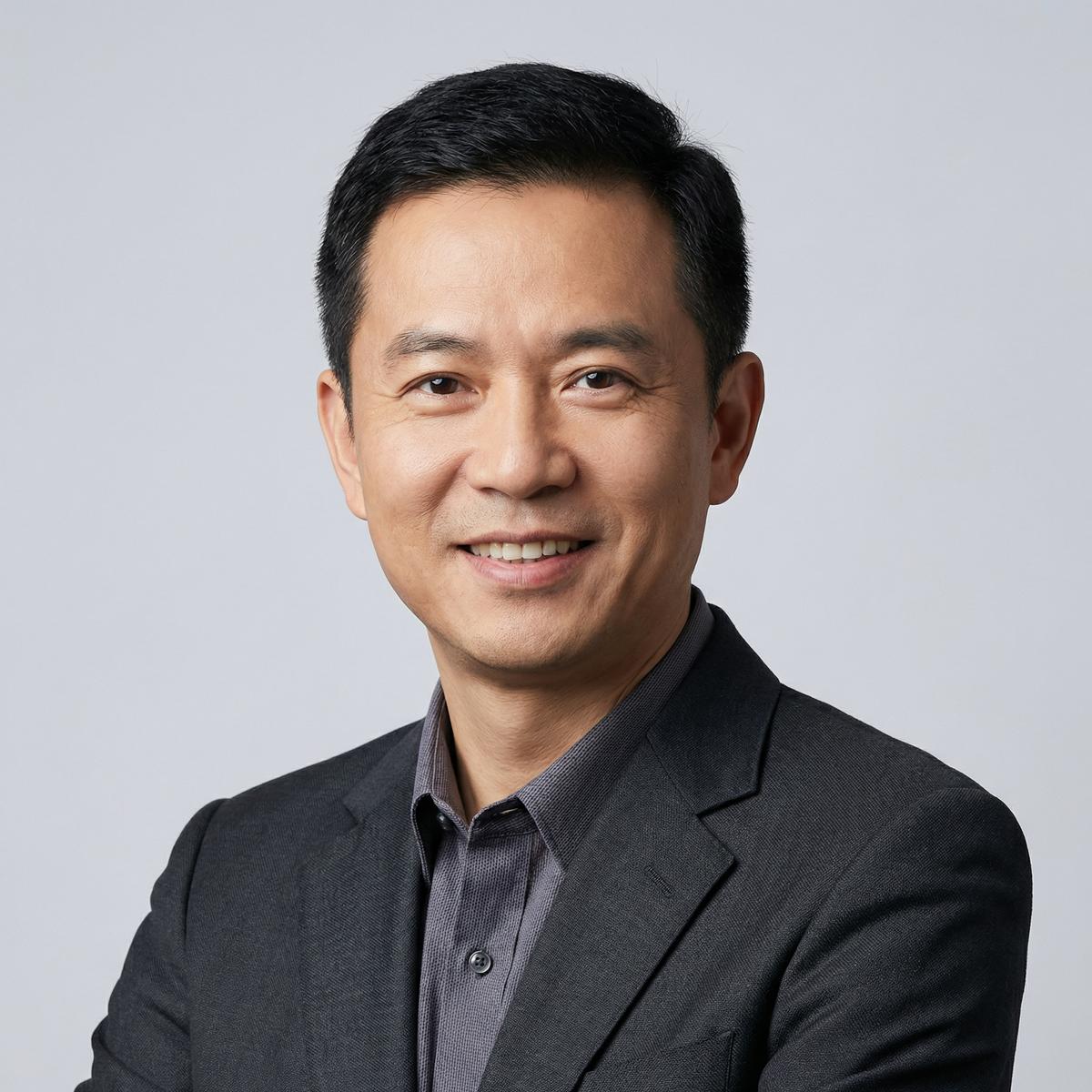 草莓视频改装总监张伟